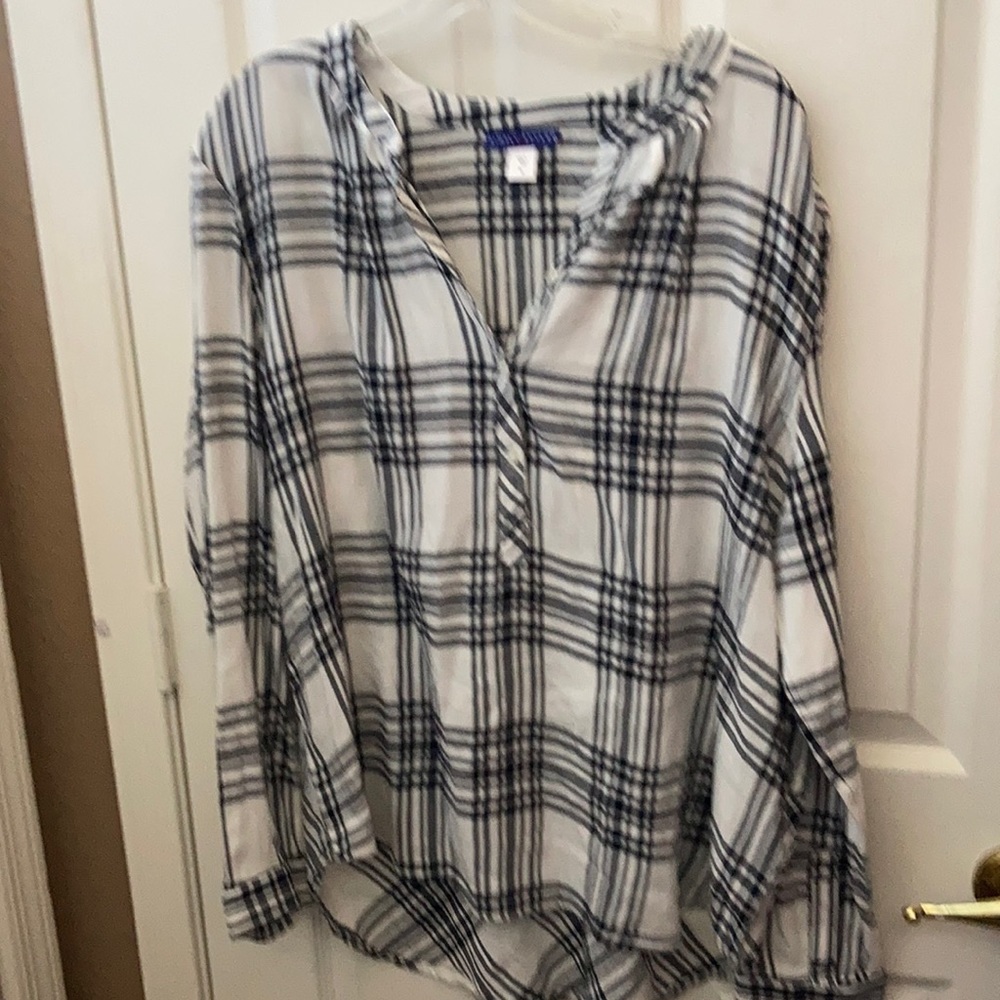 FINAL MARKDOWN Ladies' Simply Styled Tunic (XL).